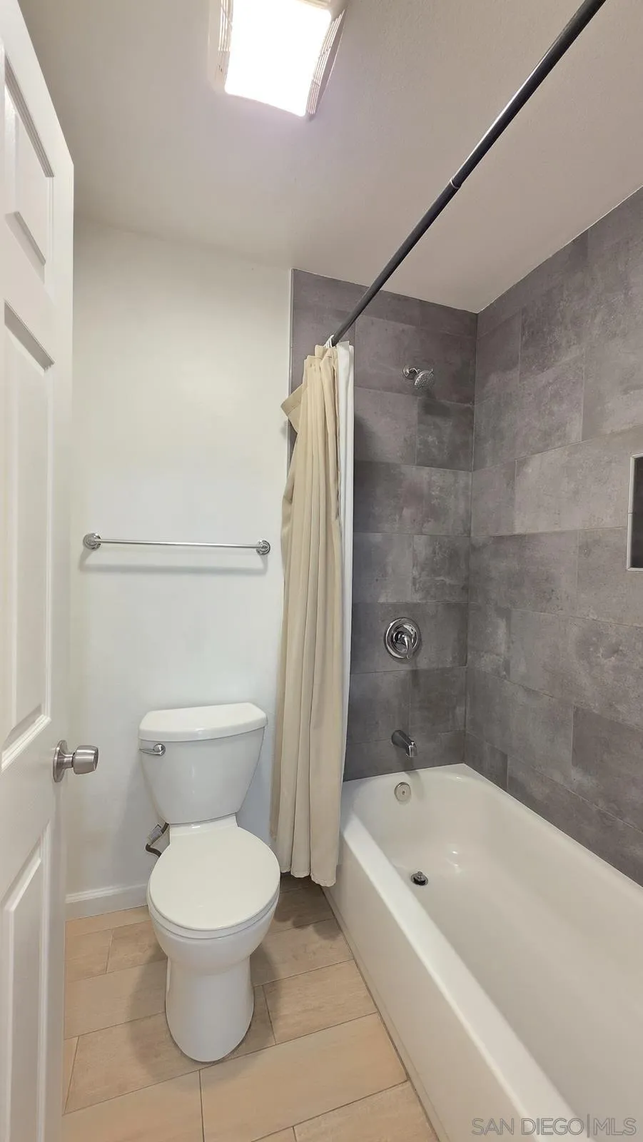 8451 Westmore UNIT 112, San Diego, CA, 92126