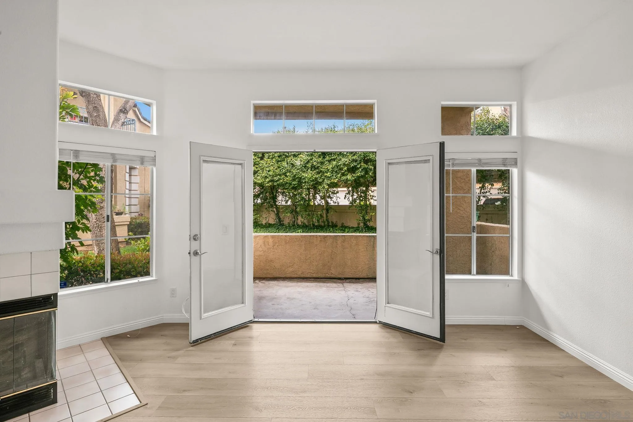 Photo #3: 260008898 Listing: Photo #3