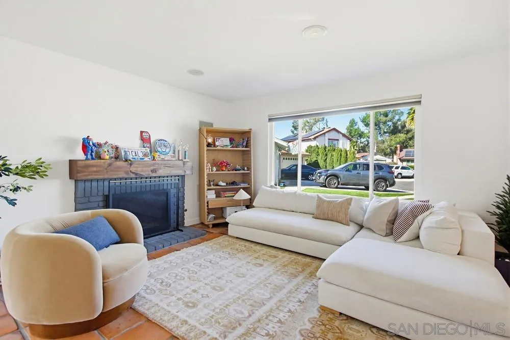 https://cdn.realtyfeed.com/cdn/127/260008902/34a0ada42ee0dd52c0301e705185c9ae.webp