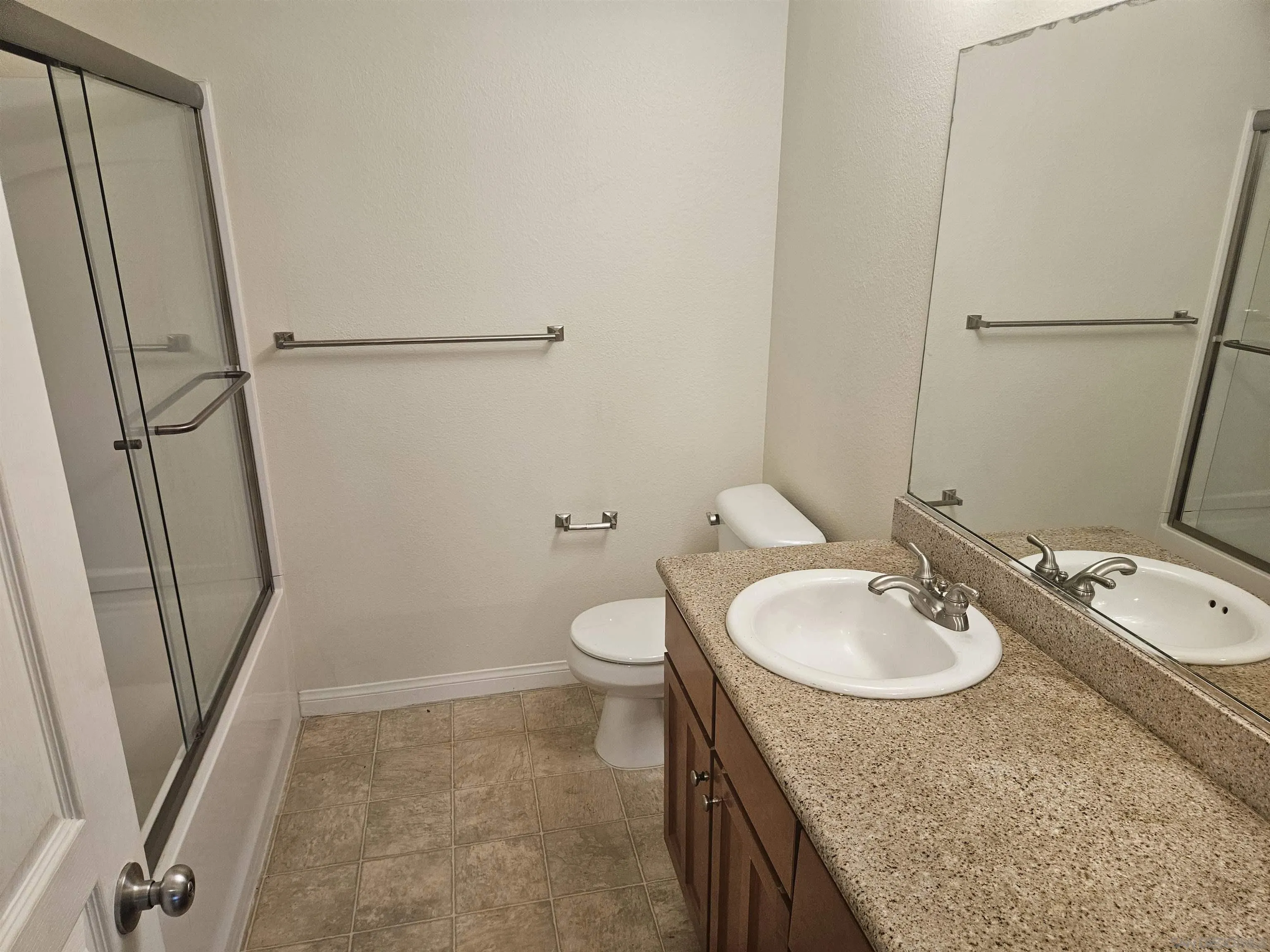 Photo #11: 260008903 Listing: Photo #11