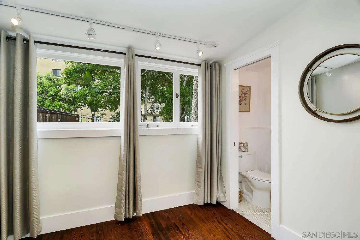 https://cdn.realtyfeed.com/cdn/127/260008906/43888a54562822132f57b86a3a4d16e1.webp