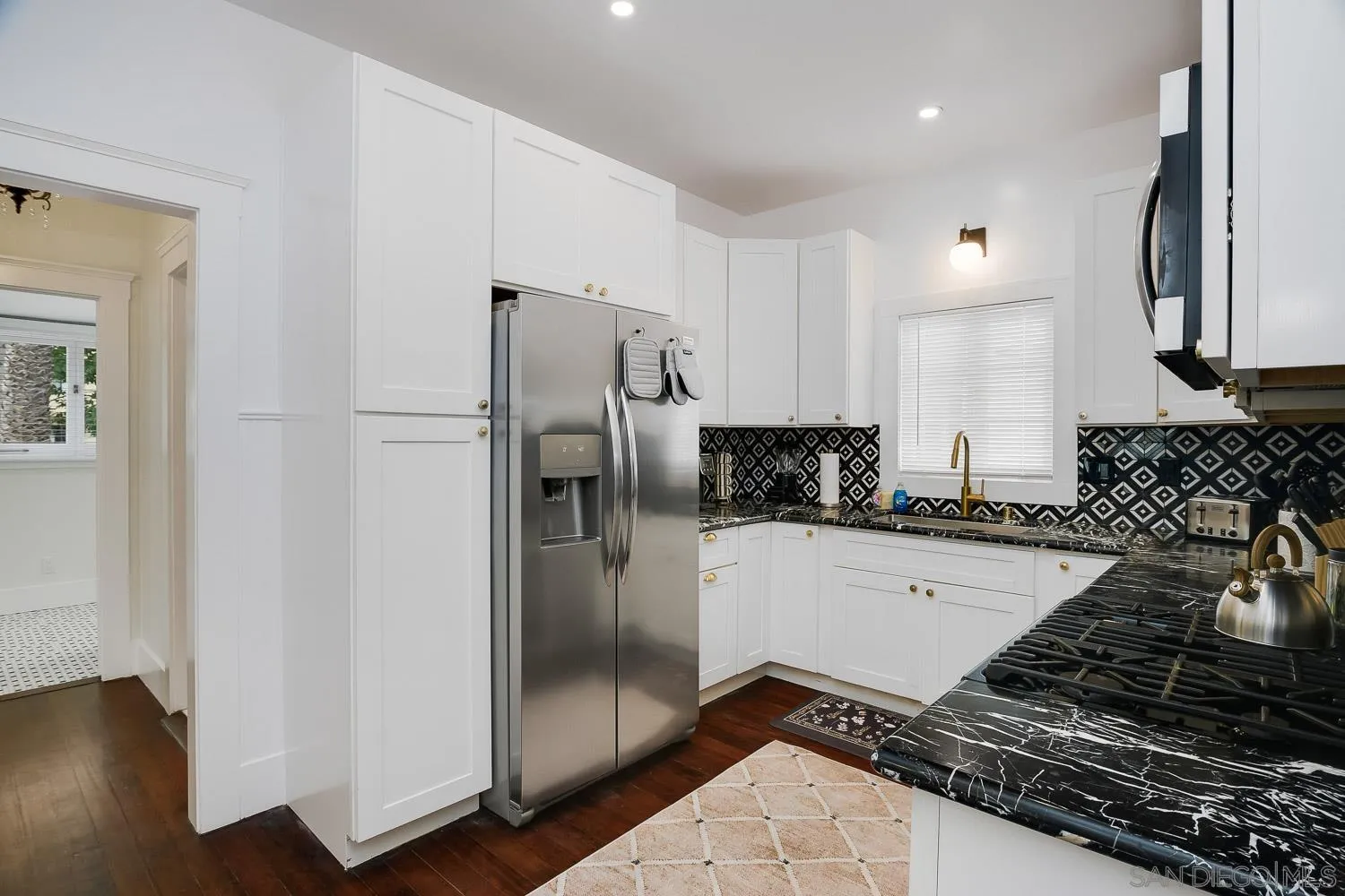 https://cdn.realtyfeed.com/cdn/127/260008906/93a9758c55de647f4a5d0ac9483d2cfb.webp