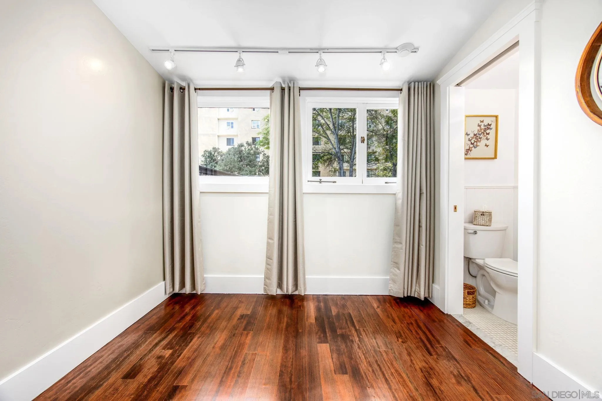 https://cdn.realtyfeed.com/cdn/127/260008906/b49ff278c0c1cfd33a122729bc1271d8.webp