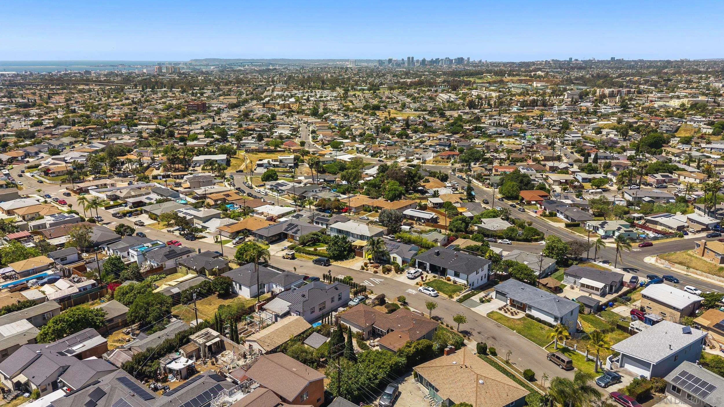 https://cdn.realtyfeed.com/cdn/127/260008907/25fd493d05cb619544148913f71fdff6.webp