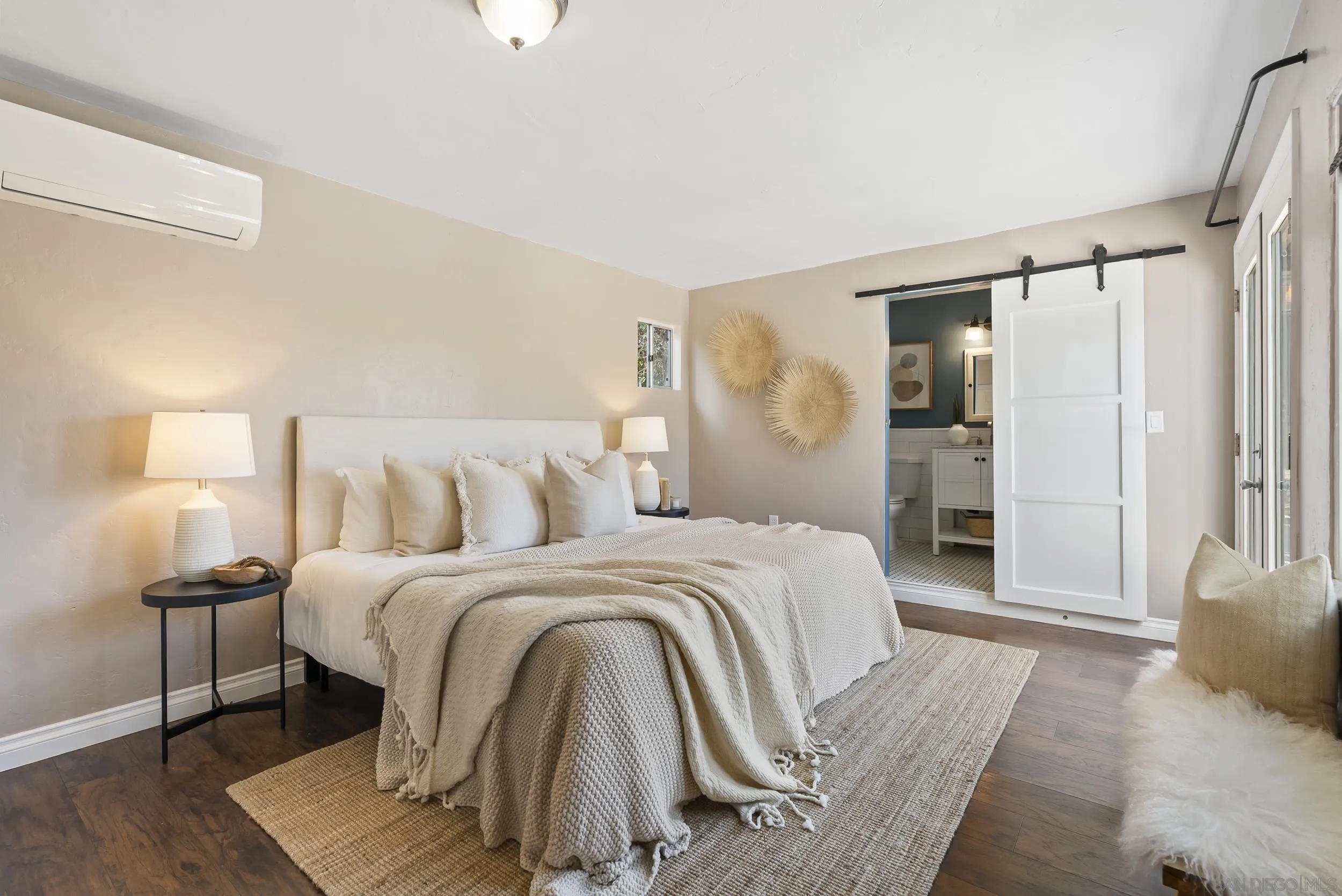 https://cdn.realtyfeed.com/cdn/127/260008907/340768d6eb75e3d9fbf30851a5489678.webp