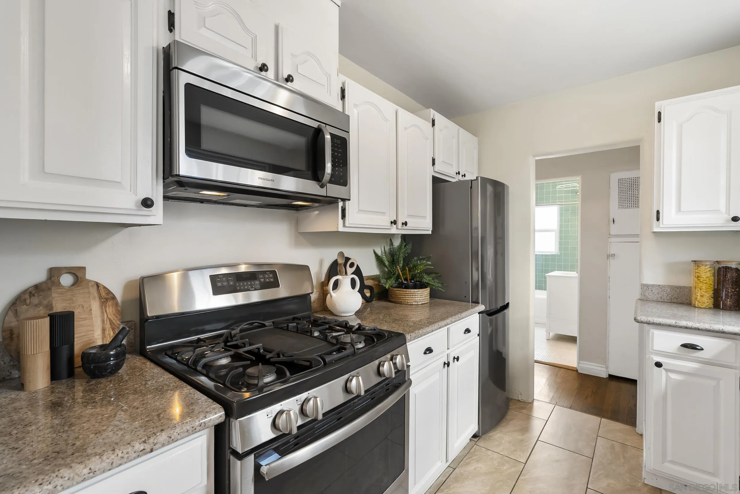 https://cdn.realtyfeed.com/cdn/127/260008907/8e0d11757f3dc56477ba8c323e7e258f.webp