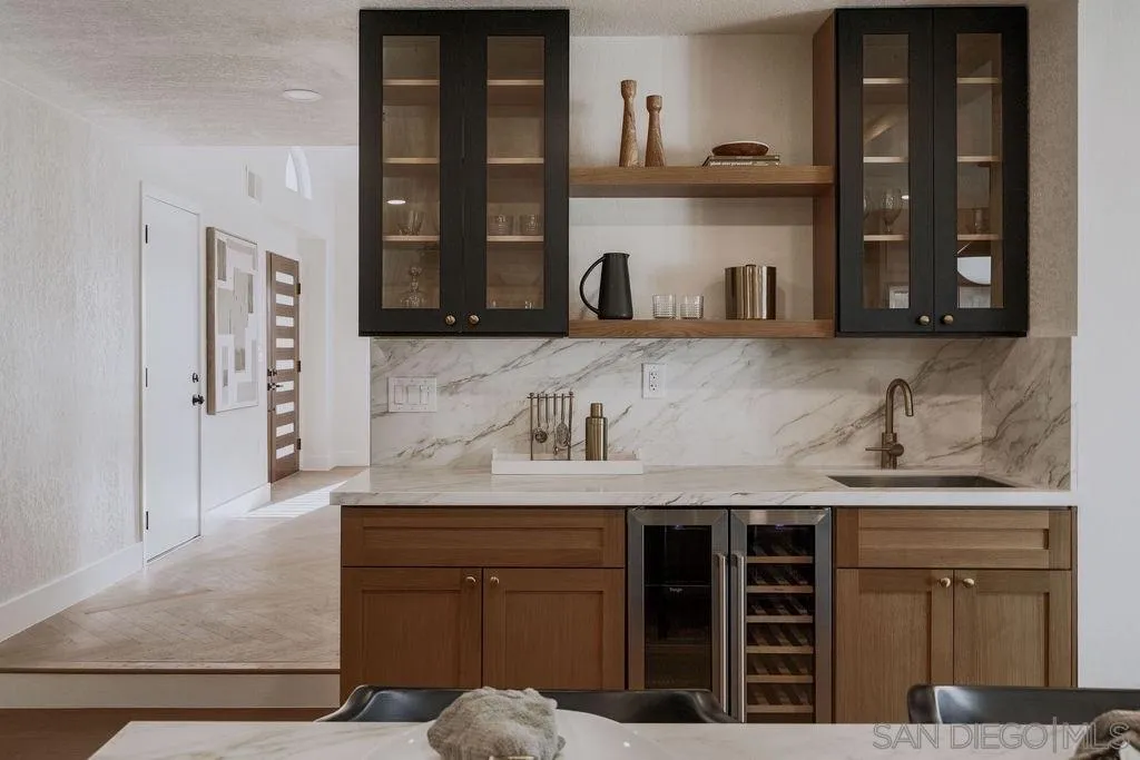 https://cdn.realtyfeed.com/cdn/127/260008913/1b8af24d940ae87a2a80518c5fb38e85.webp