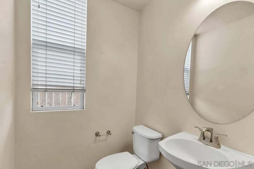https://cdn.realtyfeed.com/cdn/127/260008915/04fc2b6858aca6ee51176929f06b0441.webp