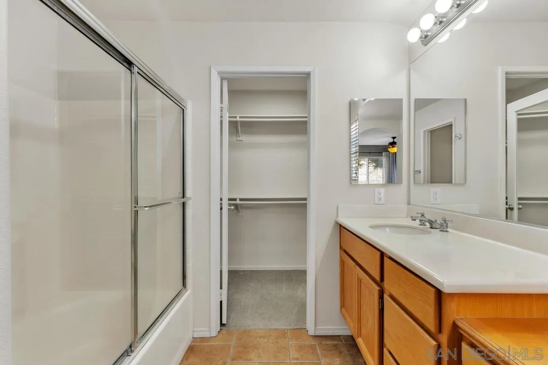 https://cdn.realtyfeed.com/cdn/127/260008915/089a52c318a9de41c31d059eabc89c18.webp