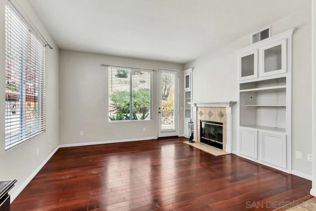 https://cdn.realtyfeed.com/cdn/127/260008915/6d77a18a0d015ad91cd5357f059688f9.webp