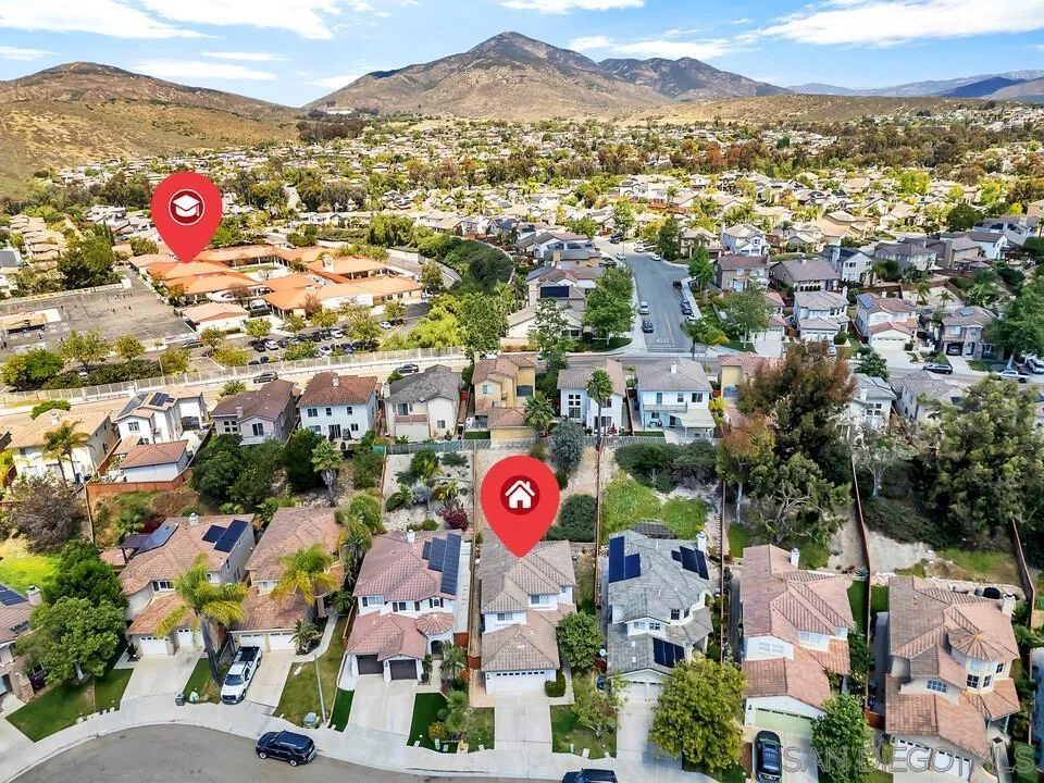 https://cdn.realtyfeed.com/cdn/127/260008915/70ef325e471031636dd0da911ee458af.webp