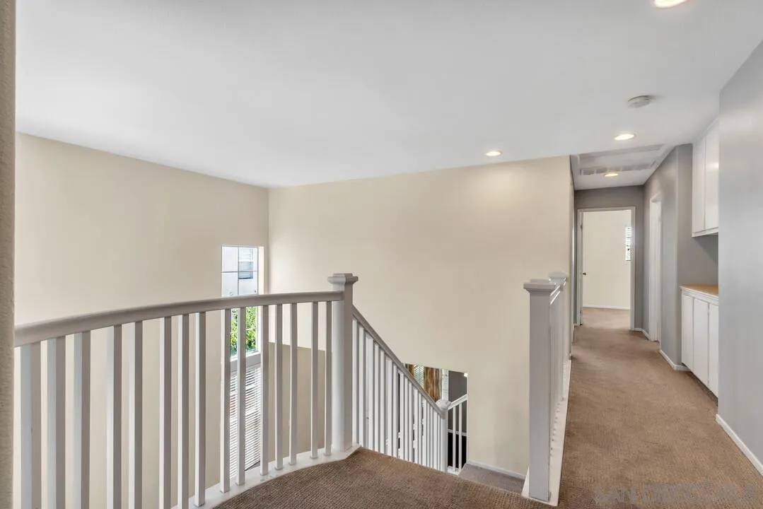 https://cdn.realtyfeed.com/cdn/127/260008915/d028097e866b41fad8df65300686b28a.webp
