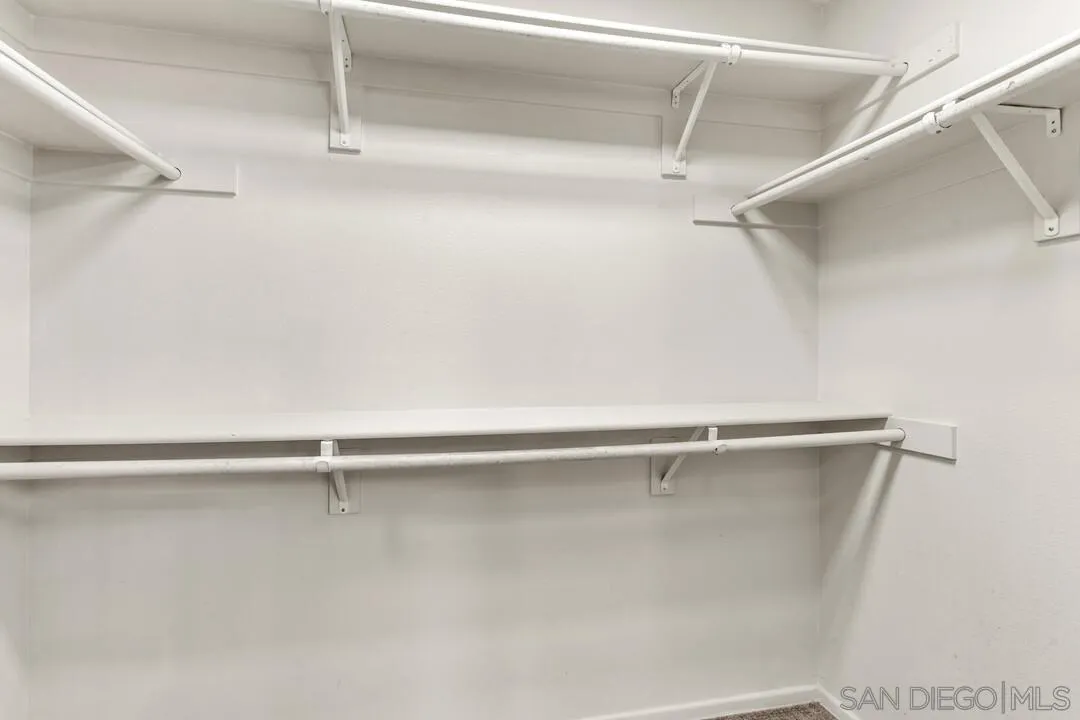https://cdn.realtyfeed.com/cdn/127/260008915/fe67776de2f475c41619ebdeb725372c.webp