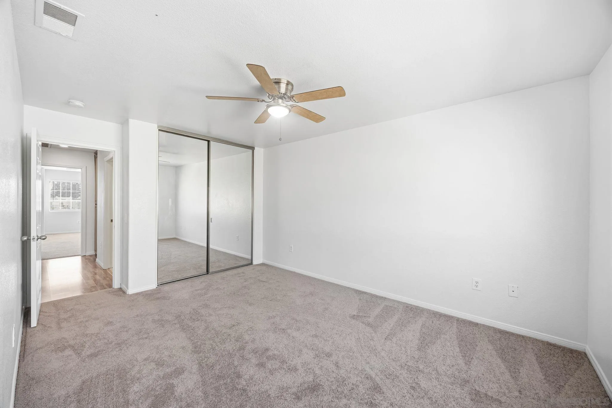 Photo #17: 260008922 Listing: Photo #17