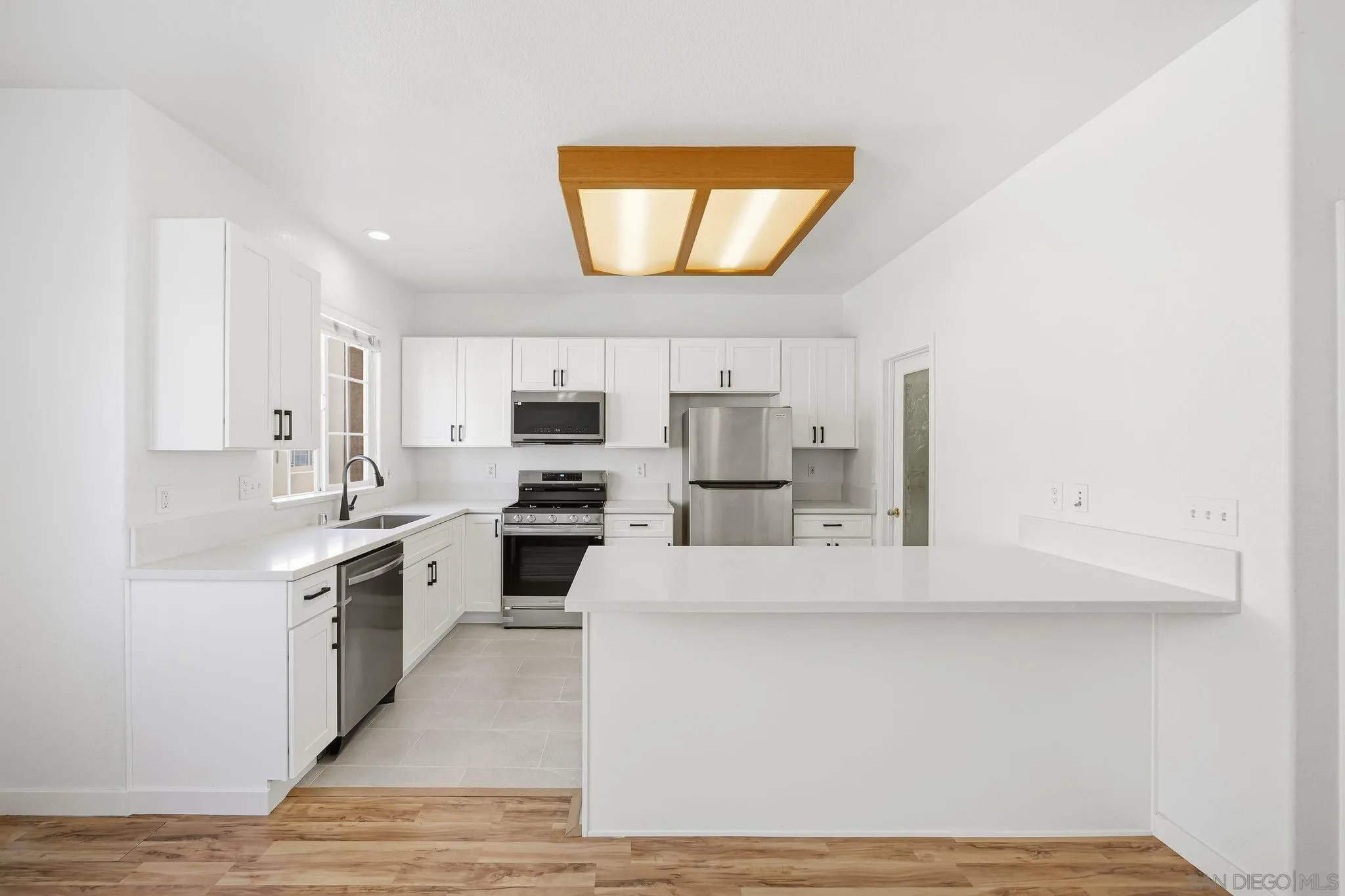 Photo #6: 260008922 Listing: Photo #6