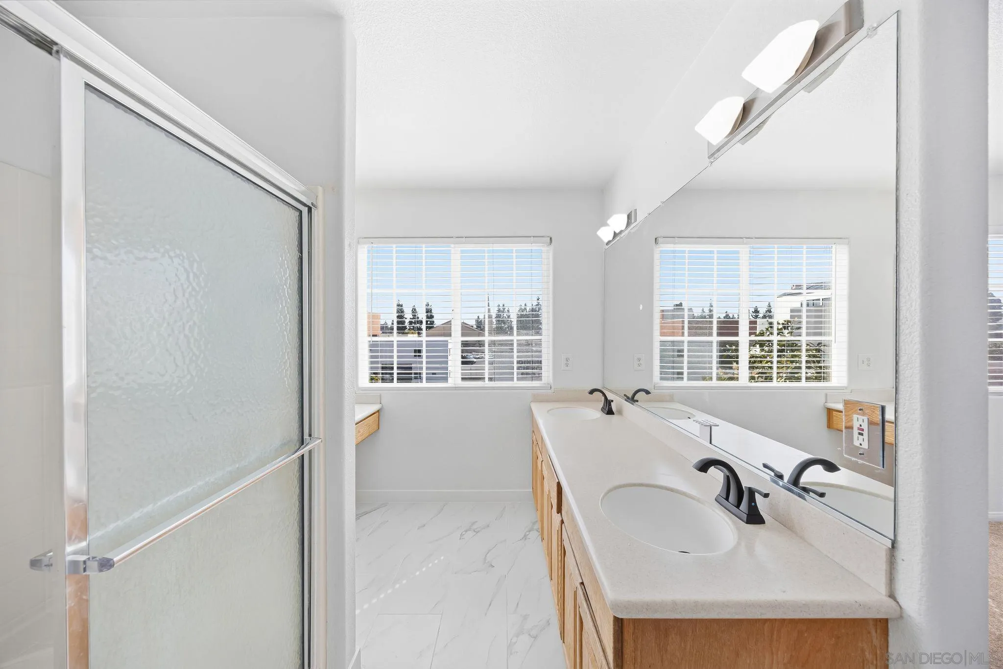 Photo #11: 260008922 Listing: Photo #11