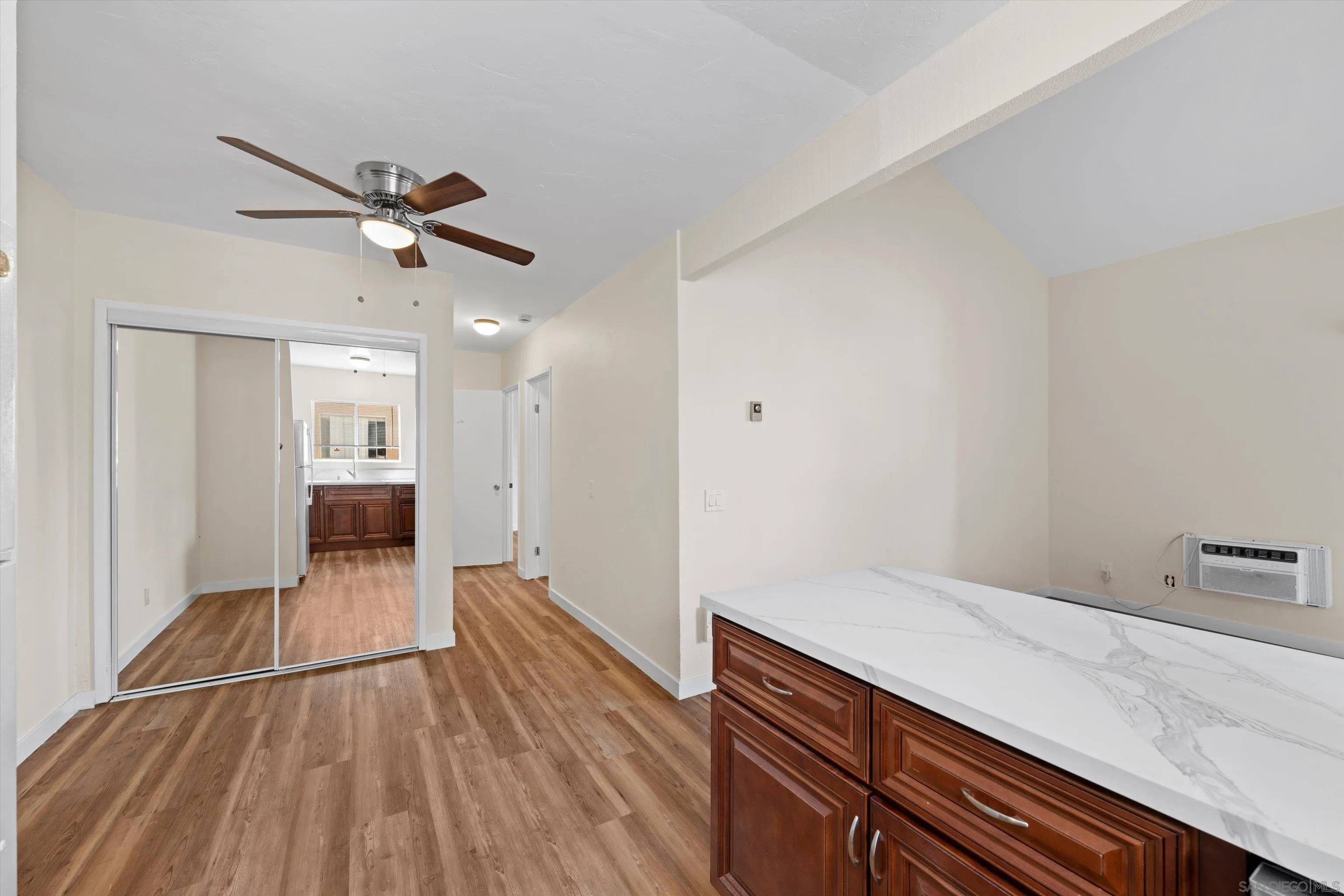 Photo #18: 260008929 Listing: Photo #18