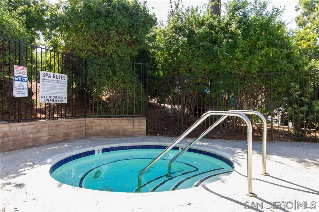 9949 Erma Rd. UNIT 106, San Diego, CA, 92131