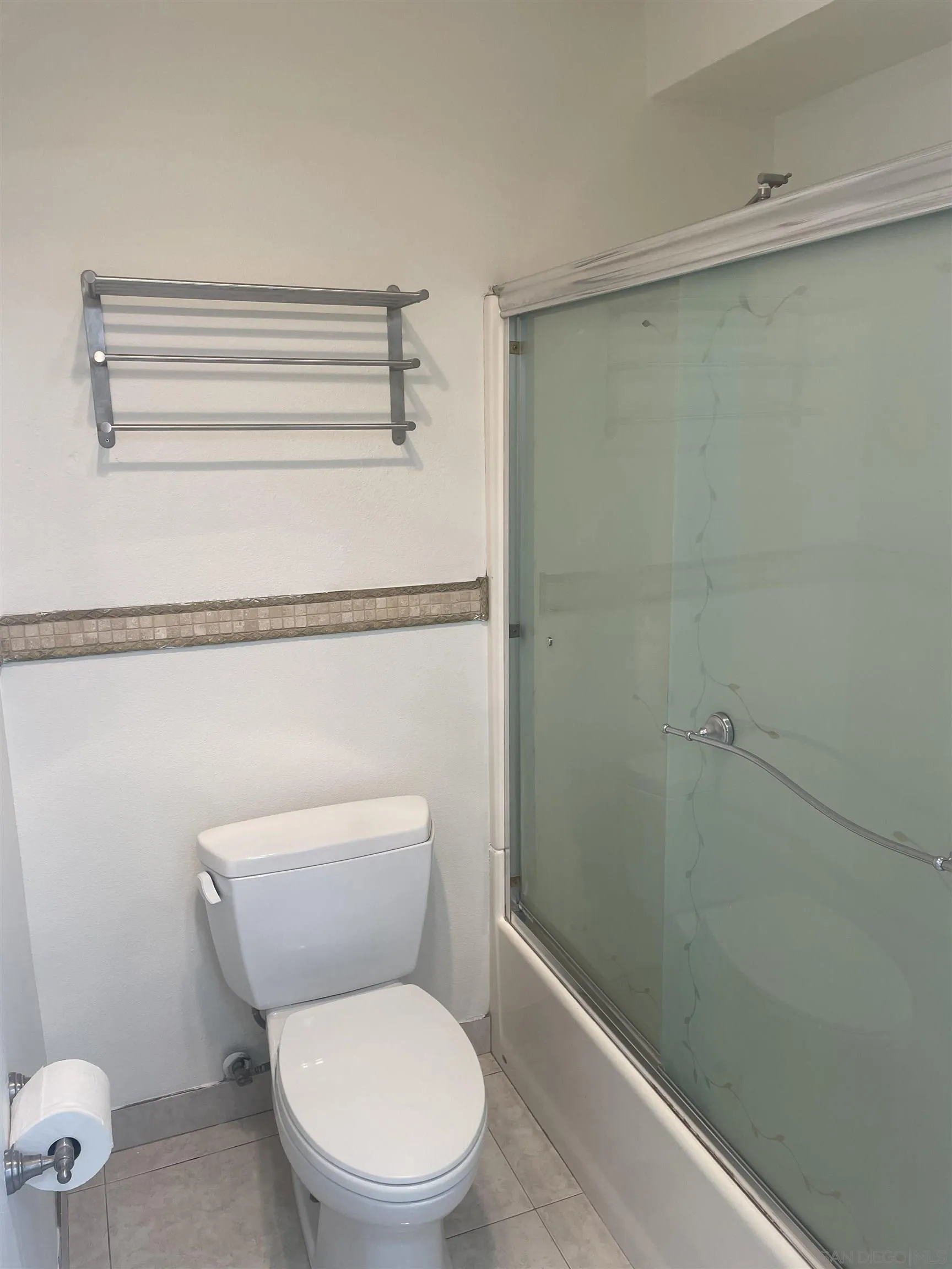 9949 Erma Rd. UNIT 106, San Diego, CA, 92131