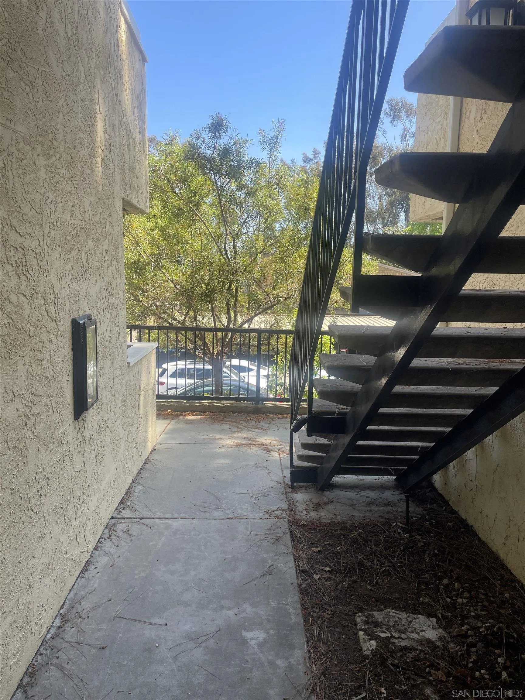 9949 Erma Rd. UNIT 106, San Diego, CA, 92131