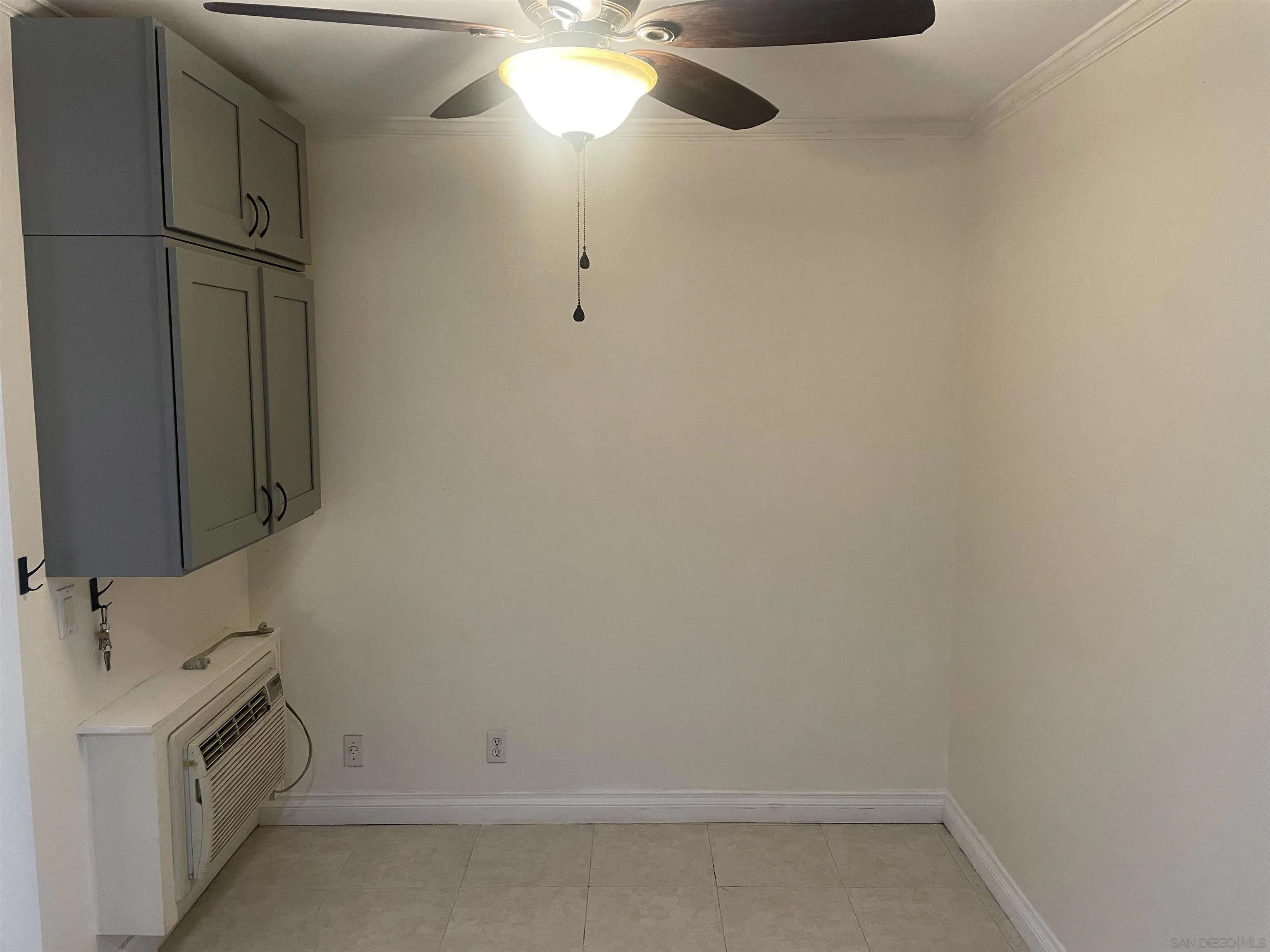 9949 Erma Rd. UNIT 106, San Diego, CA, 92131