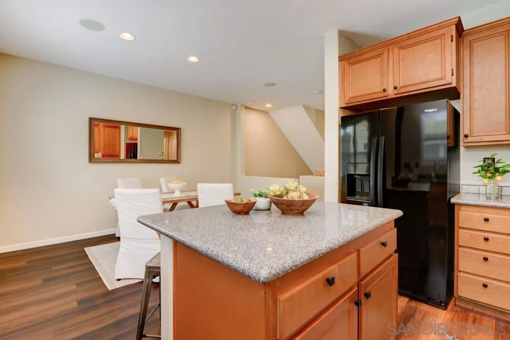 Photo #11: 260008932 Listing: Photo #11