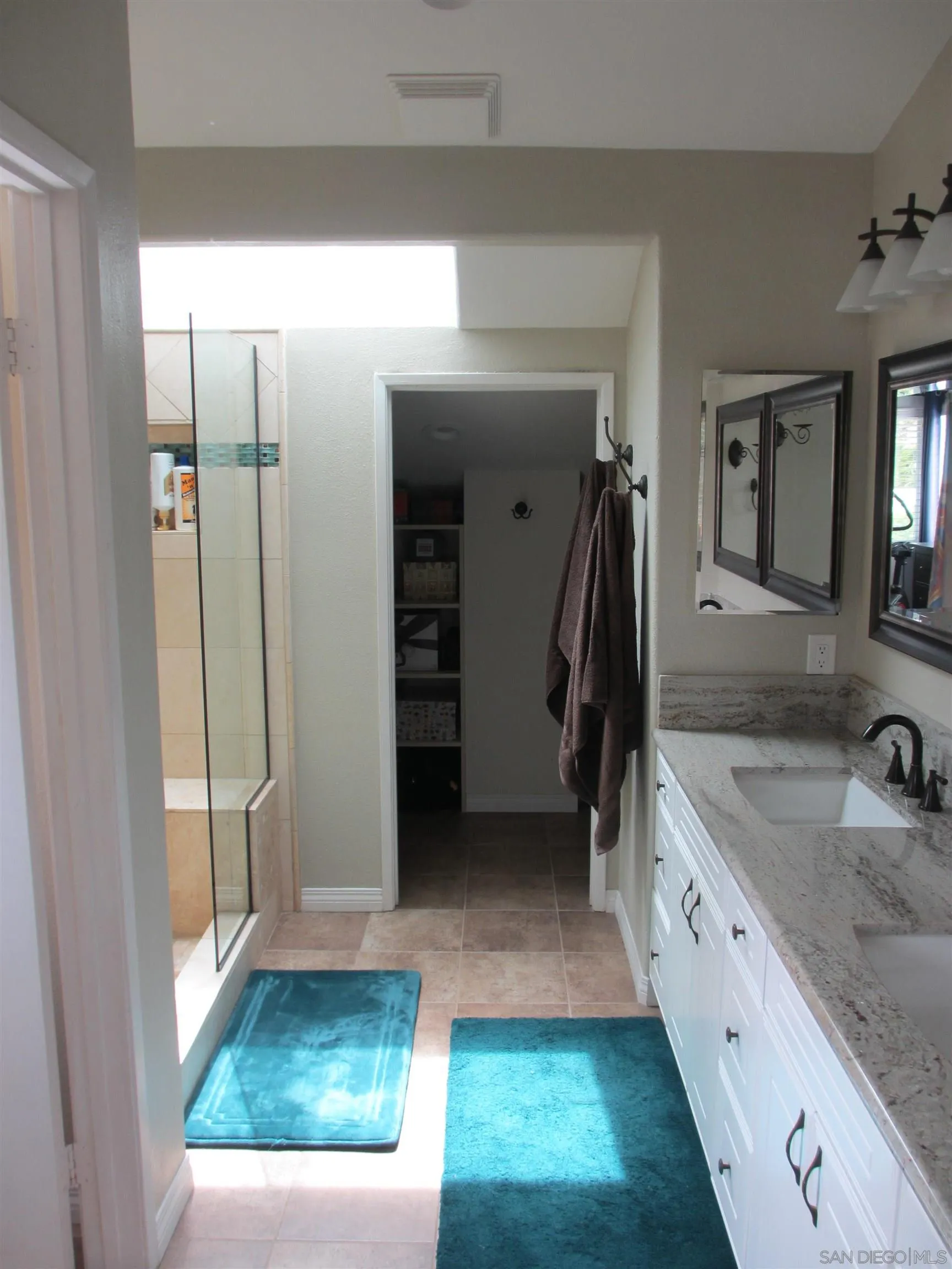 https://cdn.realtyfeed.com/cdn/127/260008936/820f094be6037613d3b493e3a0bf7457.webp