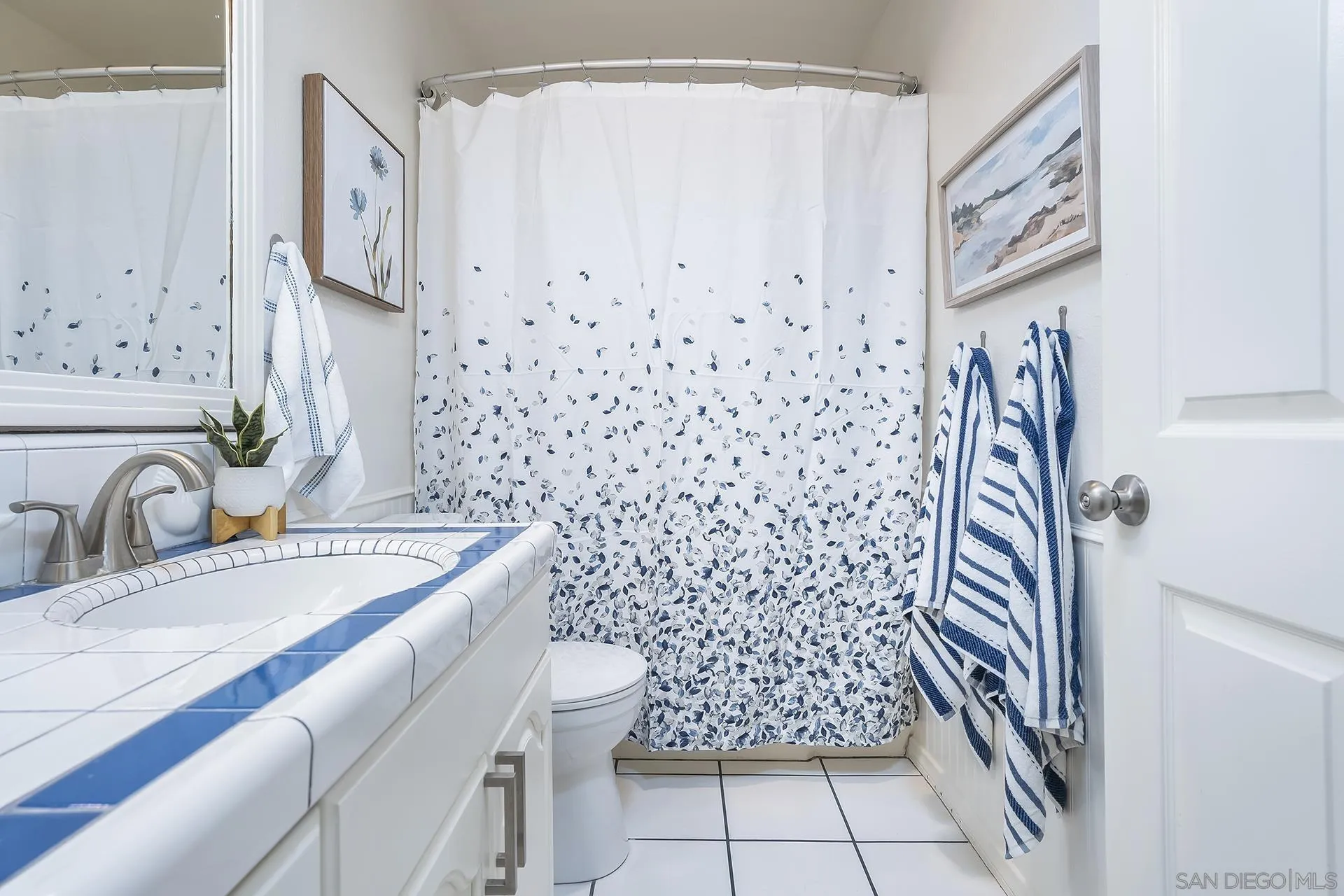 Photo #24: 260008938 Listing: Photo #24