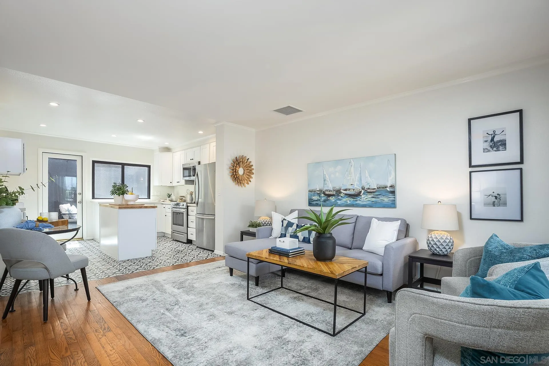 Photo #5: 260008938 Listing: Photo #5