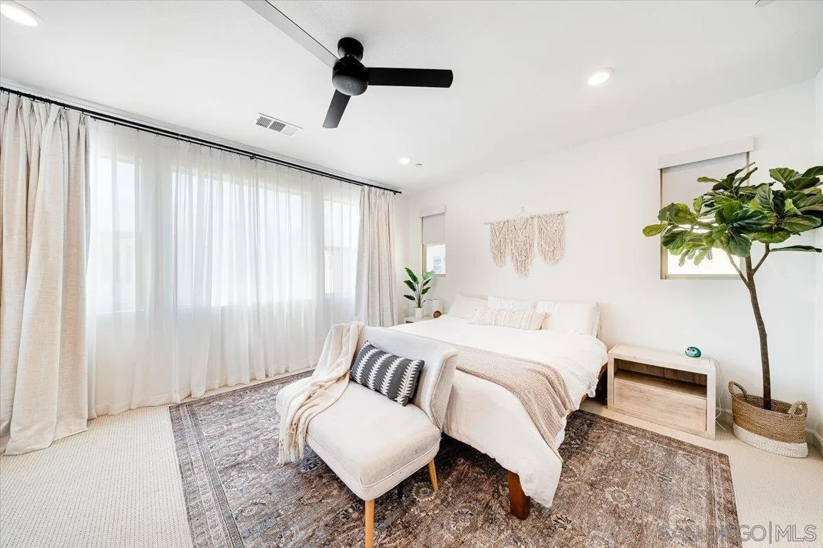 https://cdn.realtyfeed.com/cdn/127/260008940/6cc8c976cb9529fbe222c112cd50591e.webp