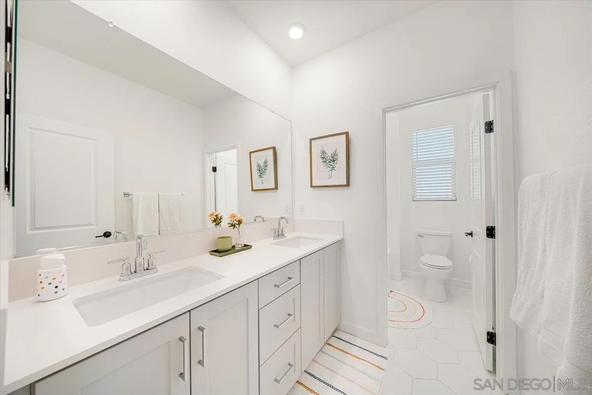 https://cdn.realtyfeed.com/cdn/127/260008940/7a9a5e79f0c254d82179d35aaf1801a9.webp