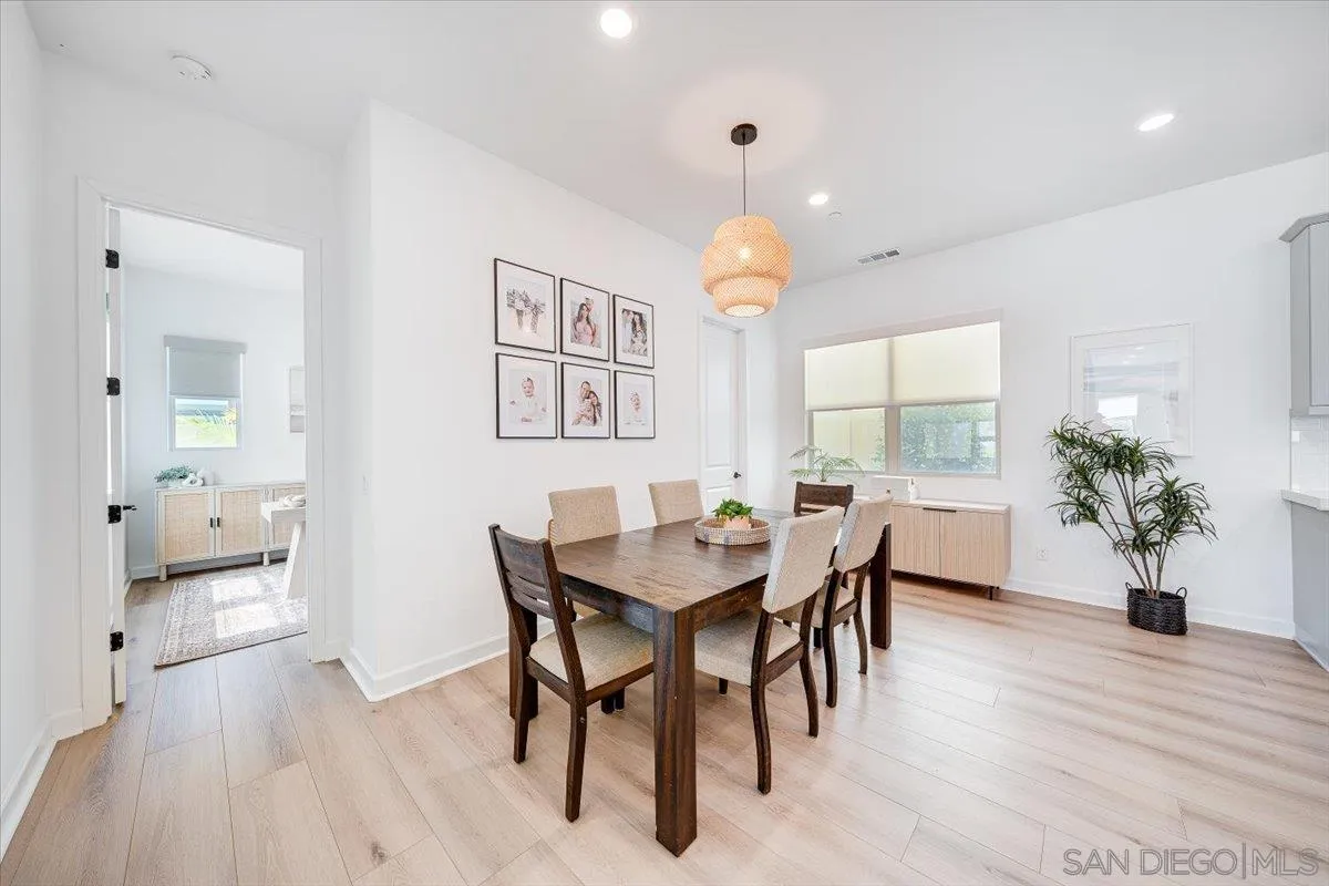 https://cdn.realtyfeed.com/cdn/127/260008940/8bdecfec24a3787b19a026e068757d2a.webp