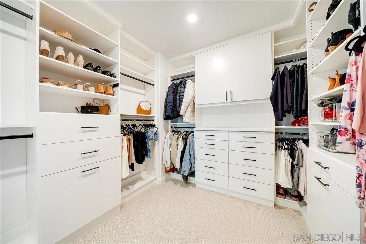 https://cdn.realtyfeed.com/cdn/127/260008940/958b7242ce6f11b59e40602256e3ac57.webp