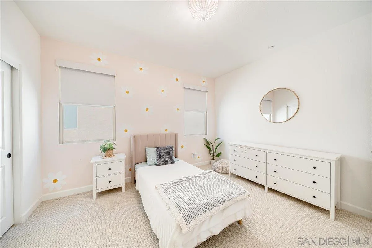 https://cdn.realtyfeed.com/cdn/127/260008940/de5a9cb740a65cd9d1478eea5227b554.webp
