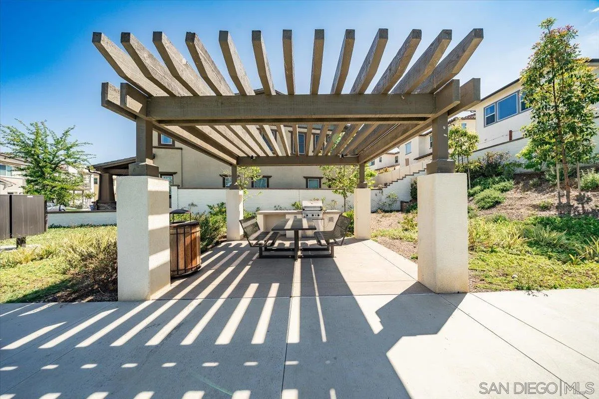 https://cdn.realtyfeed.com/cdn/127/260008940/fad260b554e8c094e76fbabd83e2ff96.webp