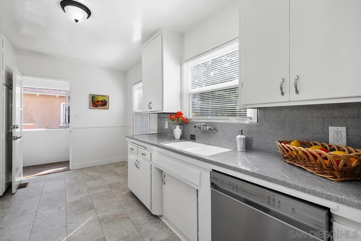 https://cdn.realtyfeed.com/cdn/127/260008942/a488101d242b38e8a7b1145b87b63277.webp