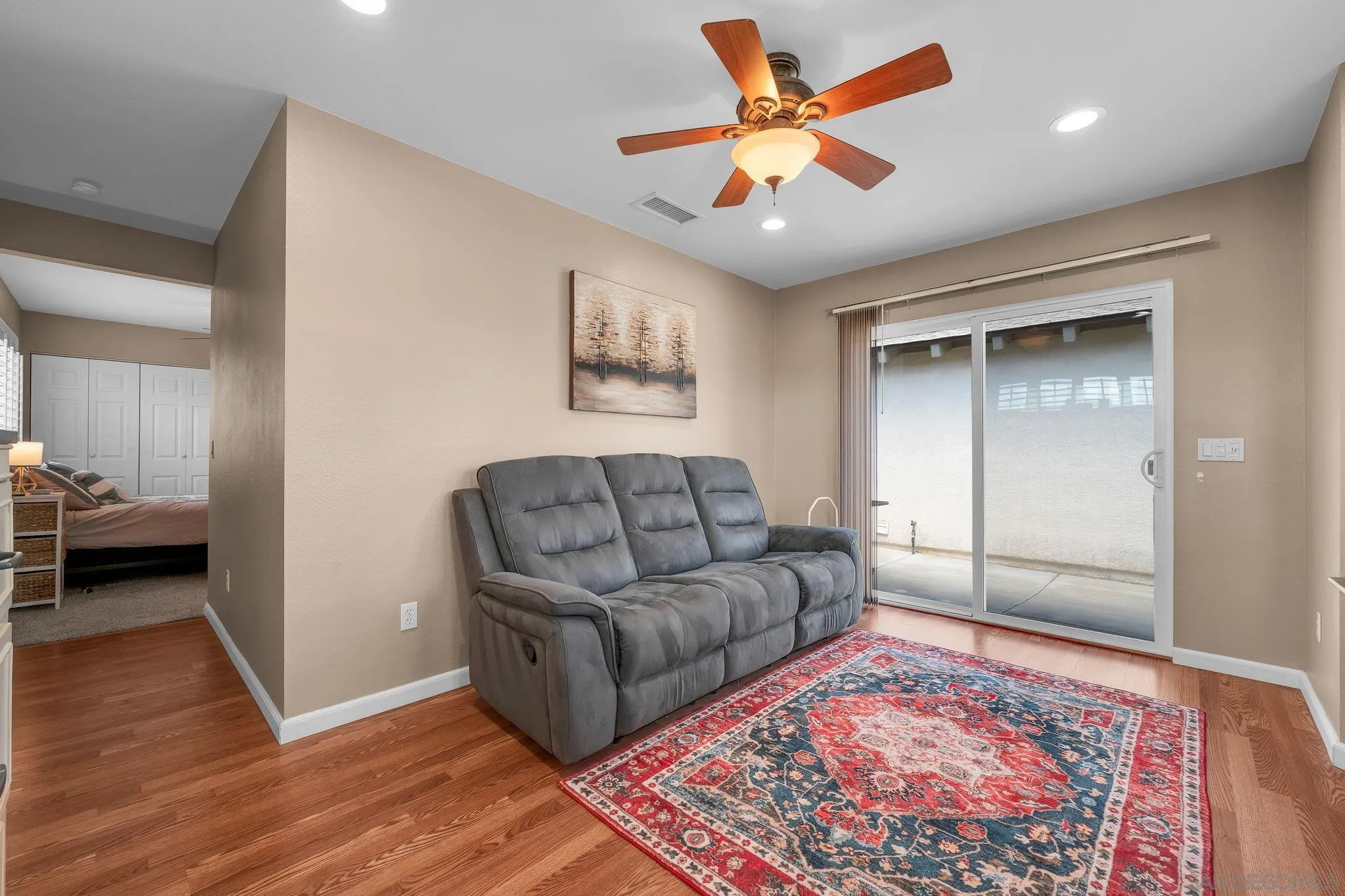 https://cdn.realtyfeed.com/cdn/127/260008946/58e987ad6371b27c6d8f47c4d146fe4a.webp