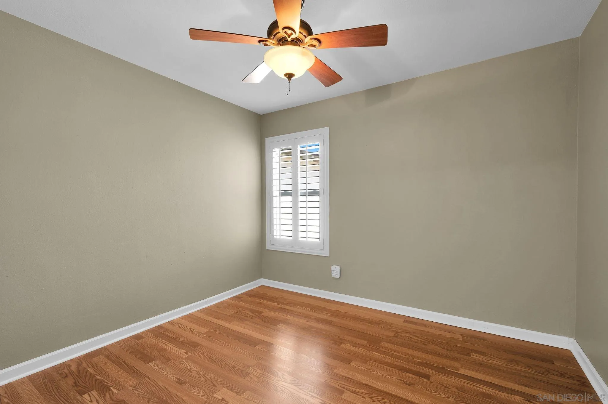 https://cdn.realtyfeed.com/cdn/127/260008946/cb5137f03ab51ac2d16640b27c661c00.webp