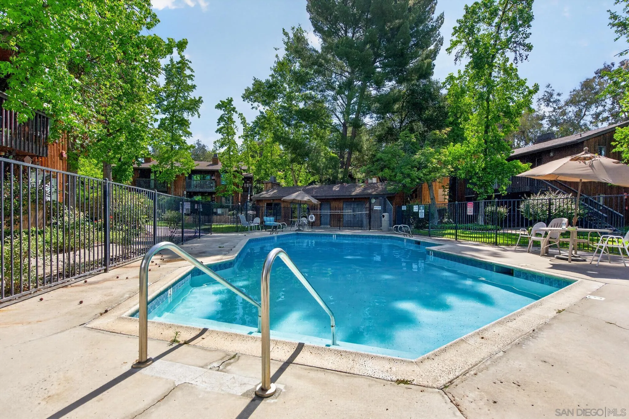 Photo #17: 260008947 Listing: Photo #17