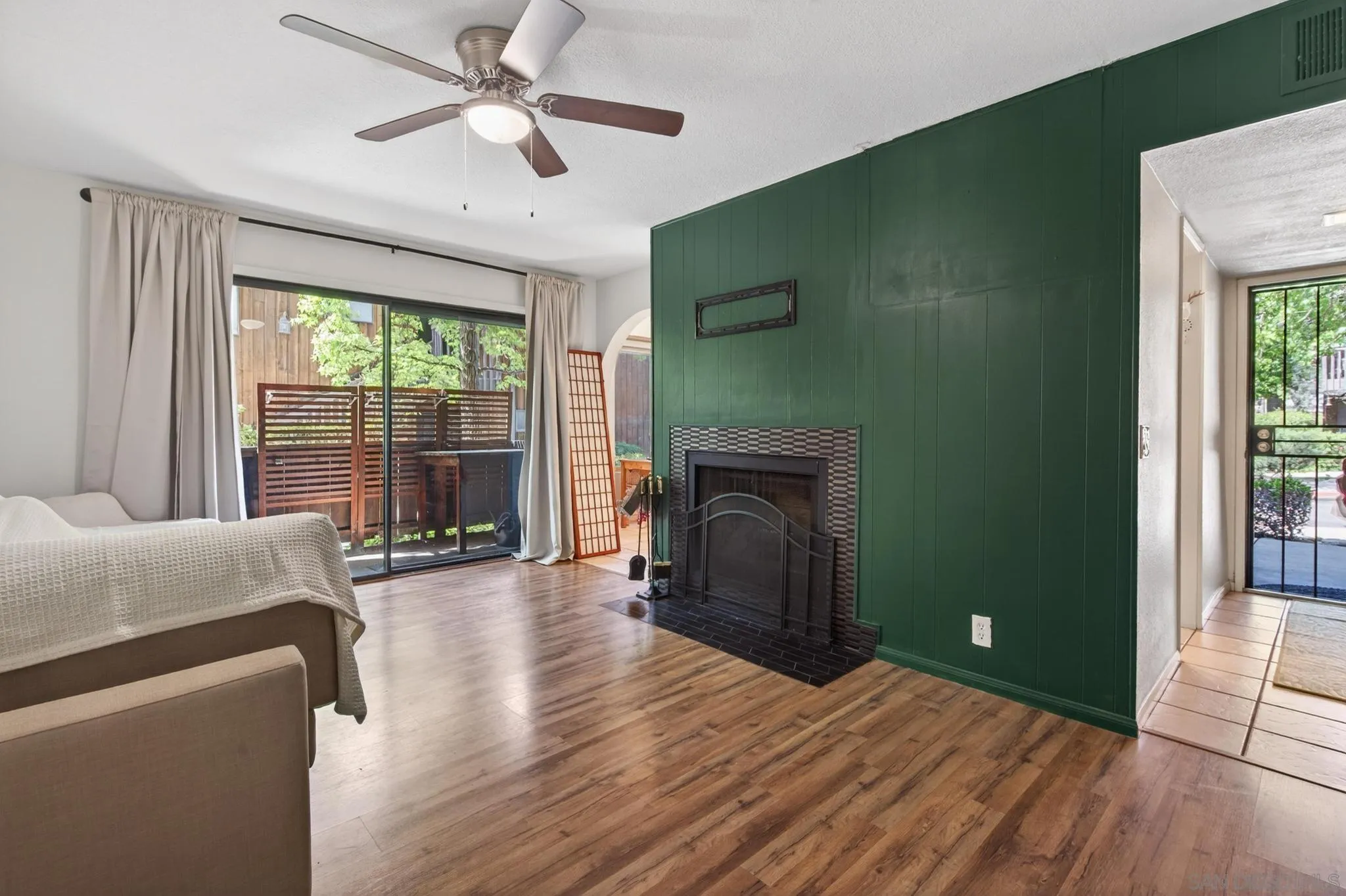 Photo #7: 260008947 Listing: Photo #7