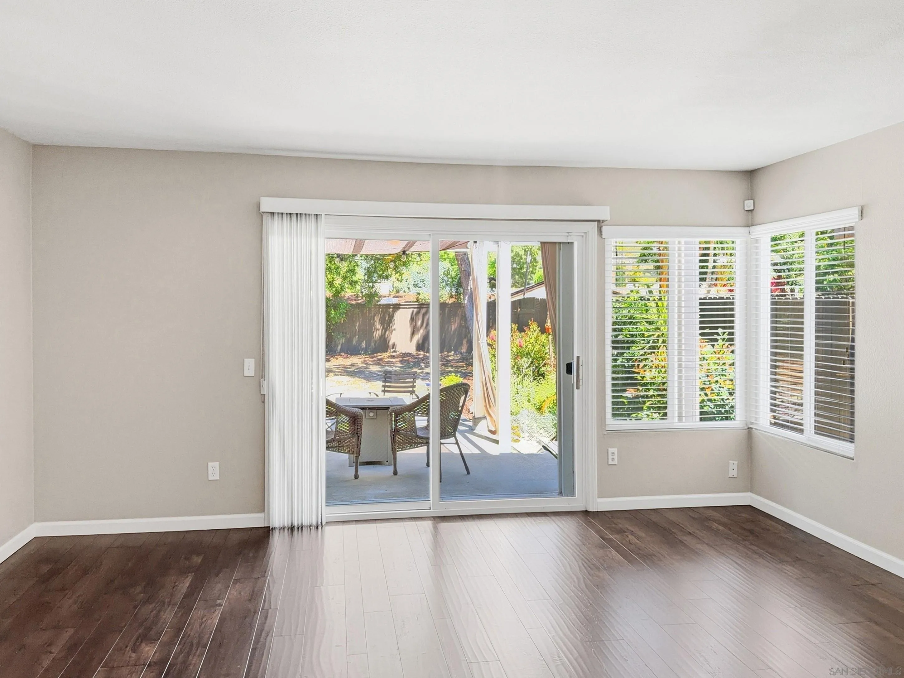 https://cdn.realtyfeed.com/cdn/127/260008948/70c89702ca364b60490af01d0f9a713d.webp
