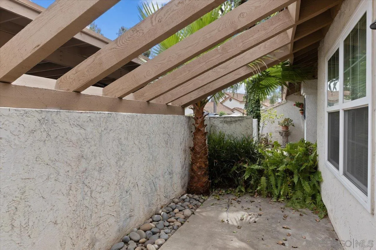 Photo #12: 260008954 Listing: Photo #12