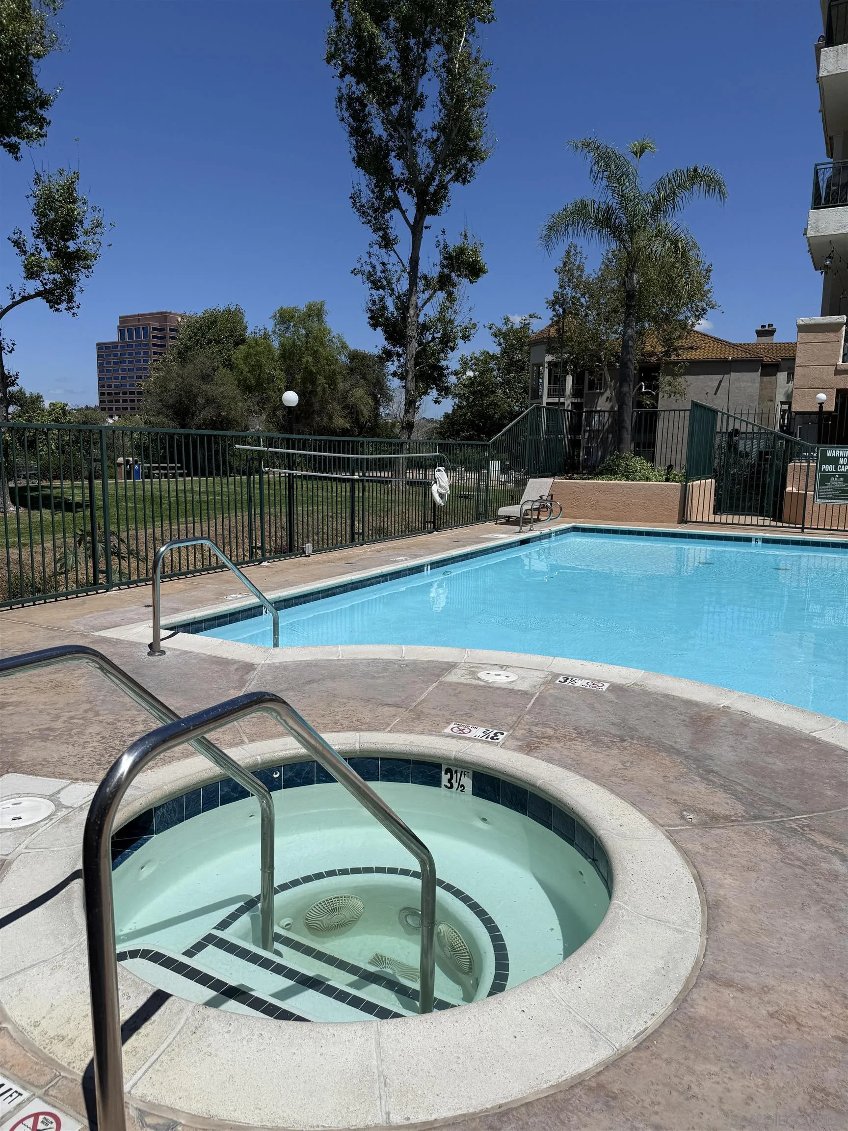 680 Camino De La Reina UNIT 2201, San Diego, CA, 92108
