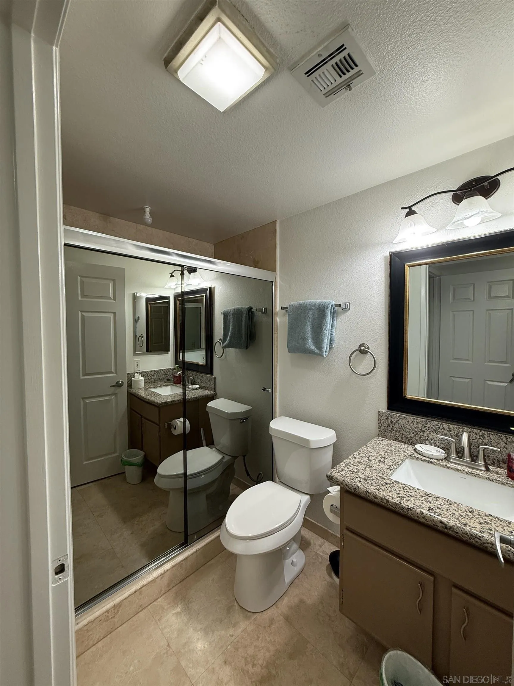680 Camino De La Reina UNIT 2201, San Diego, CA, 92108