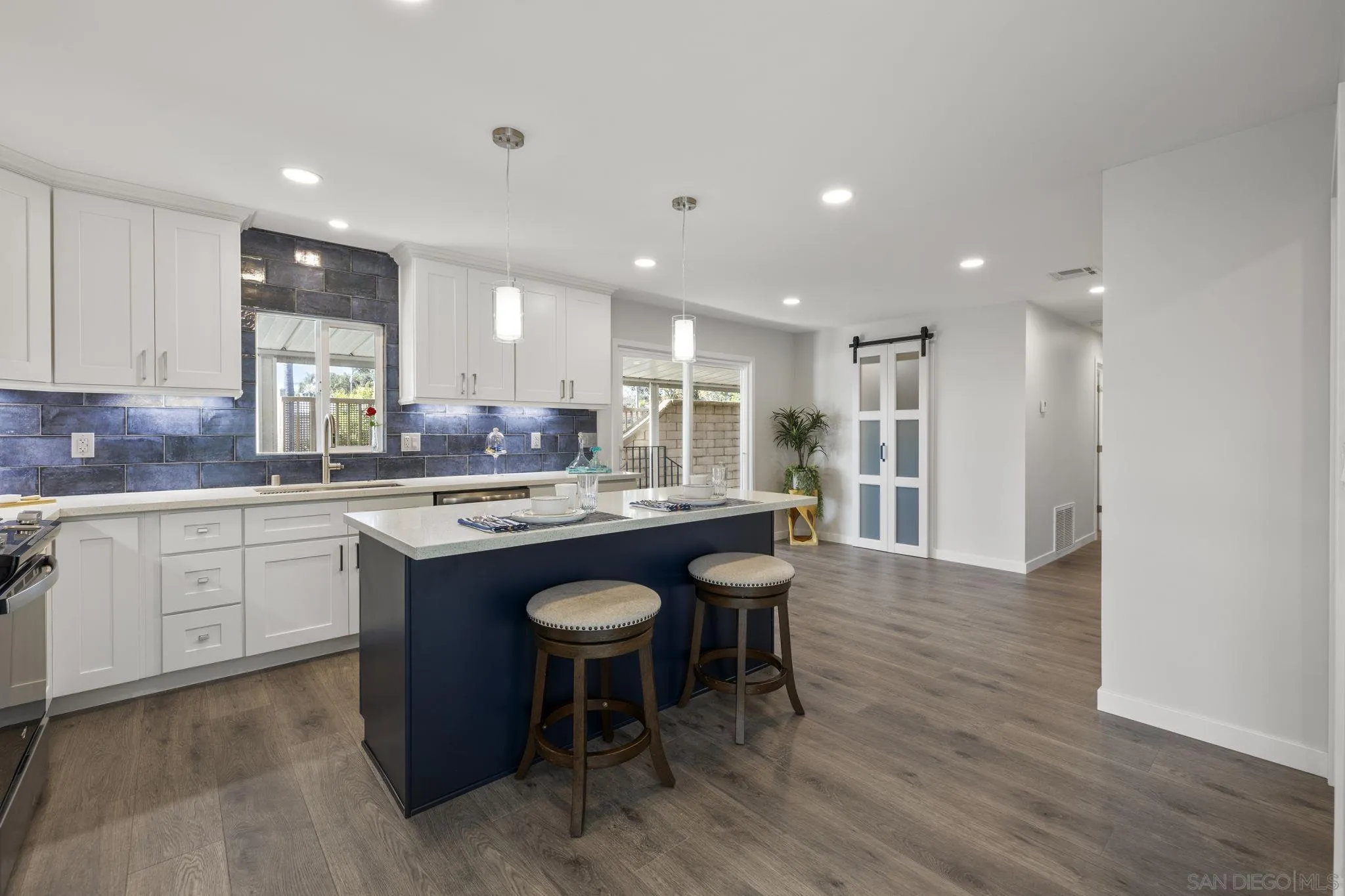 https://cdn.realtyfeed.com/cdn/127/260008956/3d15b27f1f092052205839970d555ee3.webp