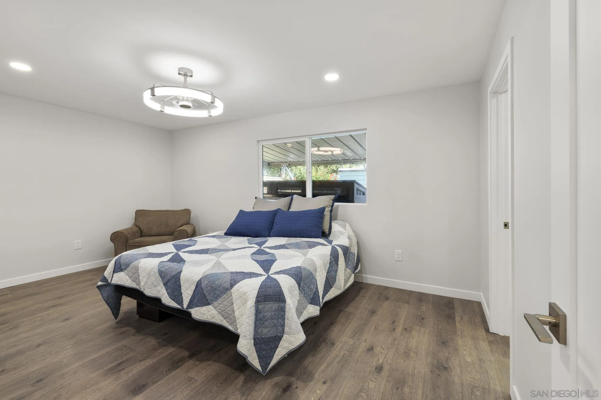 https://cdn.realtyfeed.com/cdn/127/260008956/4d2d81cde270558ca4ce07ebe9126046.webp