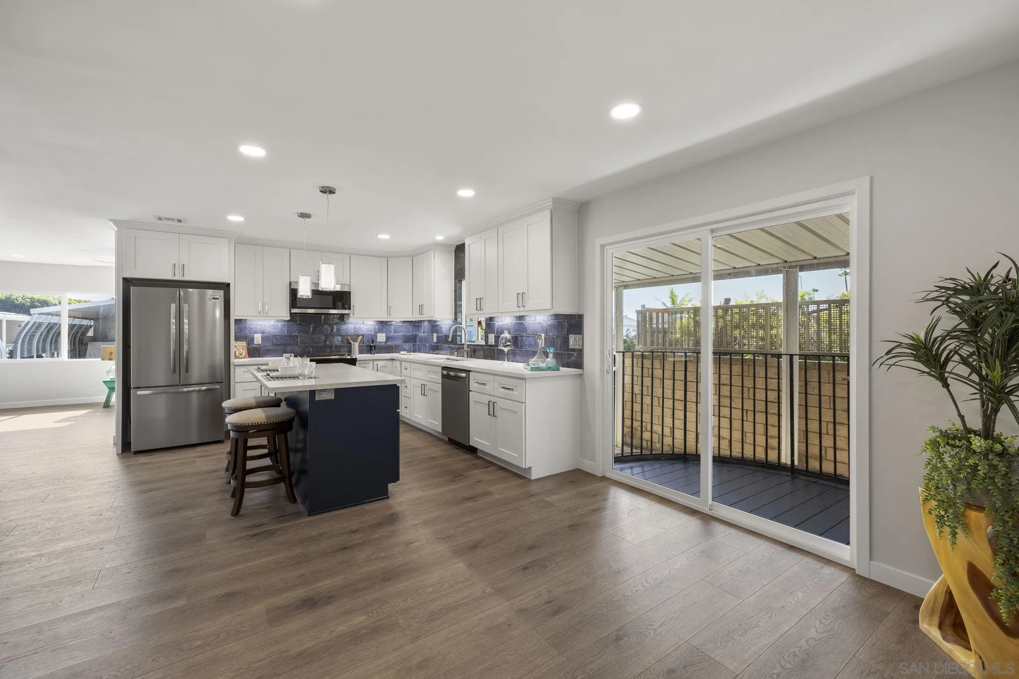 https://cdn.realtyfeed.com/cdn/127/260008956/a1b0aaa6ab8435930a342161d2eb4934.webp