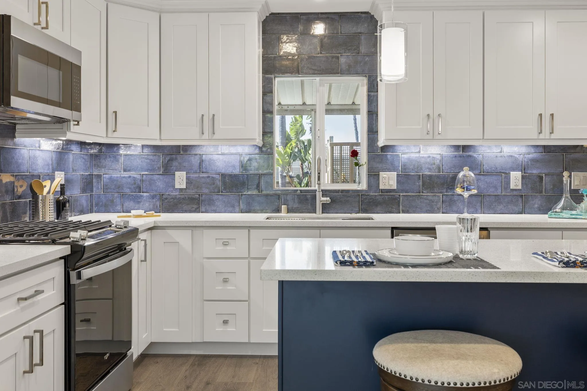 https://cdn.realtyfeed.com/cdn/127/260008956/a3450a5cef2bdb7b9e4fde917be77d10.webp