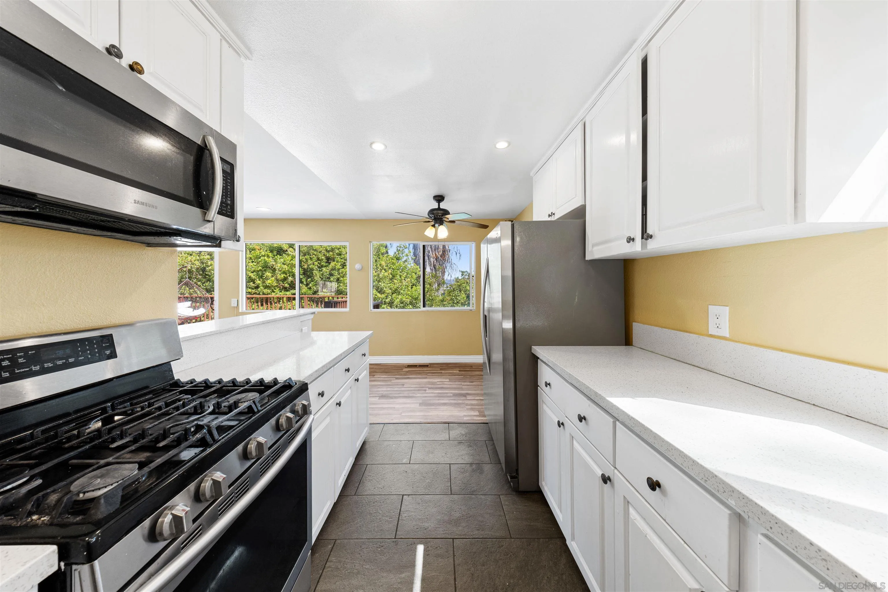 https://cdn.realtyfeed.com/cdn/127/260008957/5df0d7c4c2580eb6d59098975b533a23.webp