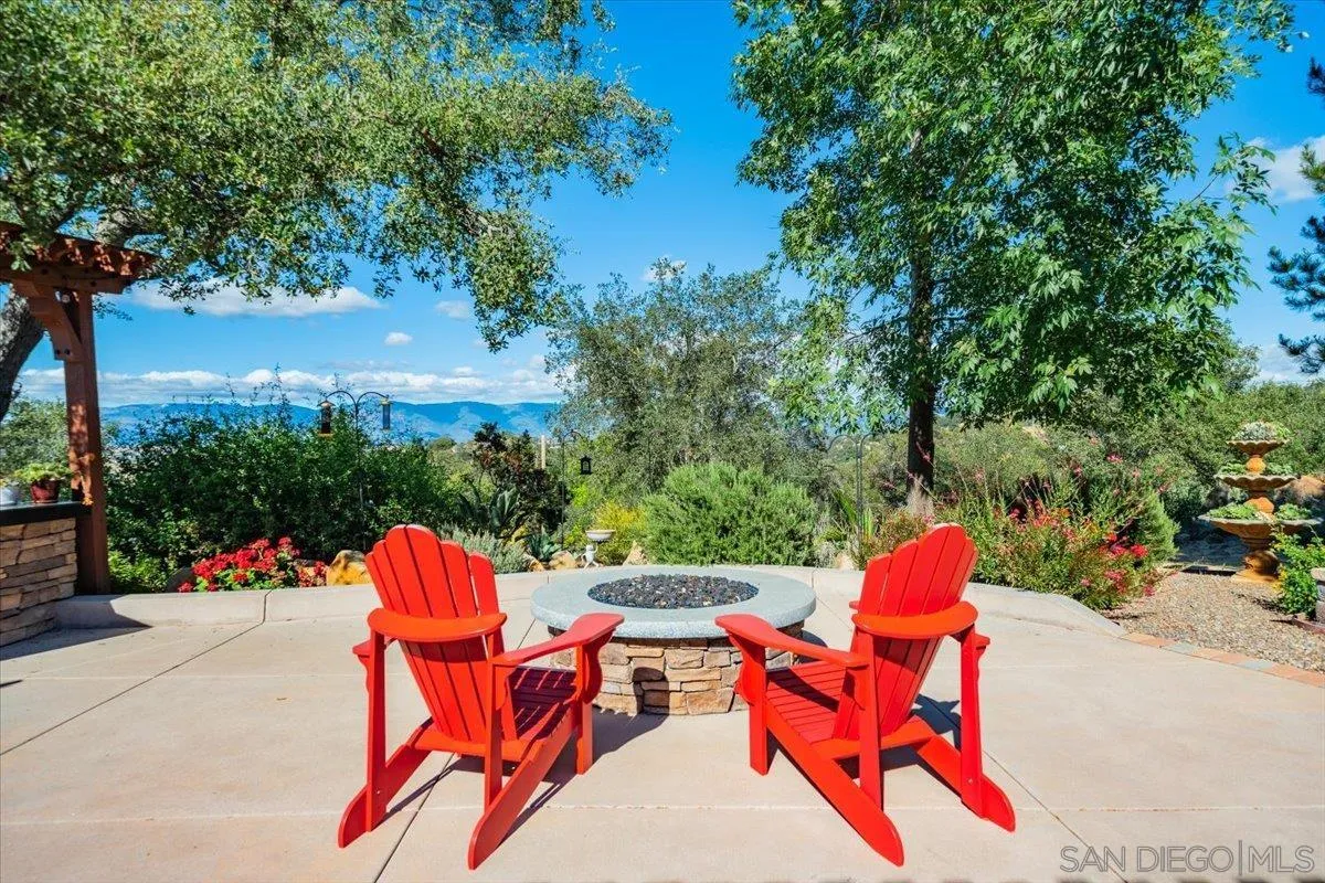 https://cdn.realtyfeed.com/cdn/127/260008965/078b400982fb7aac8df48bd78ade2691.webp